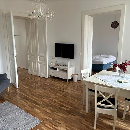 Casa Nostra - Sonnige Wohnung Direkt Am Augarten Βιέννη Εξωτερικό φωτογραφία